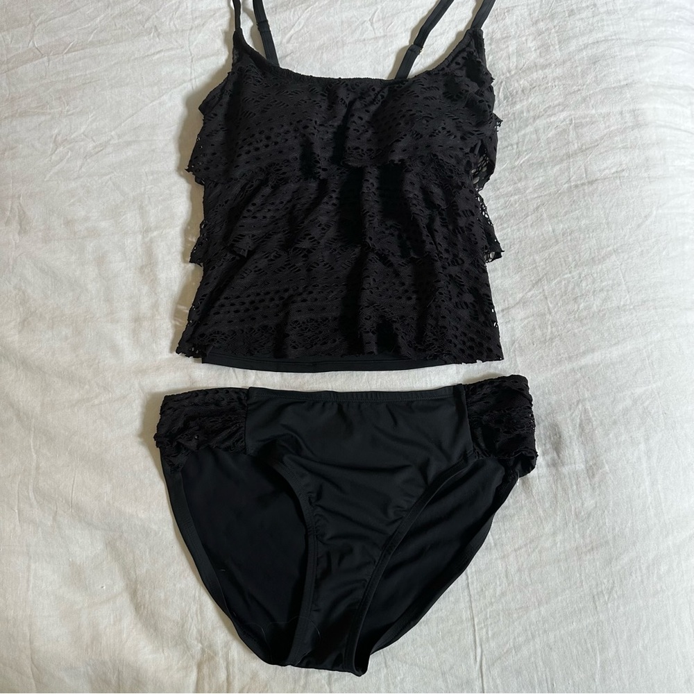 JONES NEW YORK black crochet eyelet 3 tiered tankini top and bikini bottom
